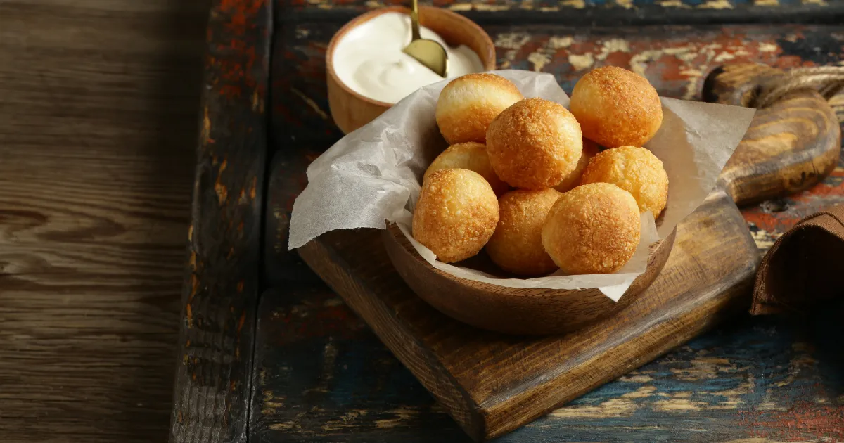 Receita de bolinha de queijo na airfryer com 3 ingredientes