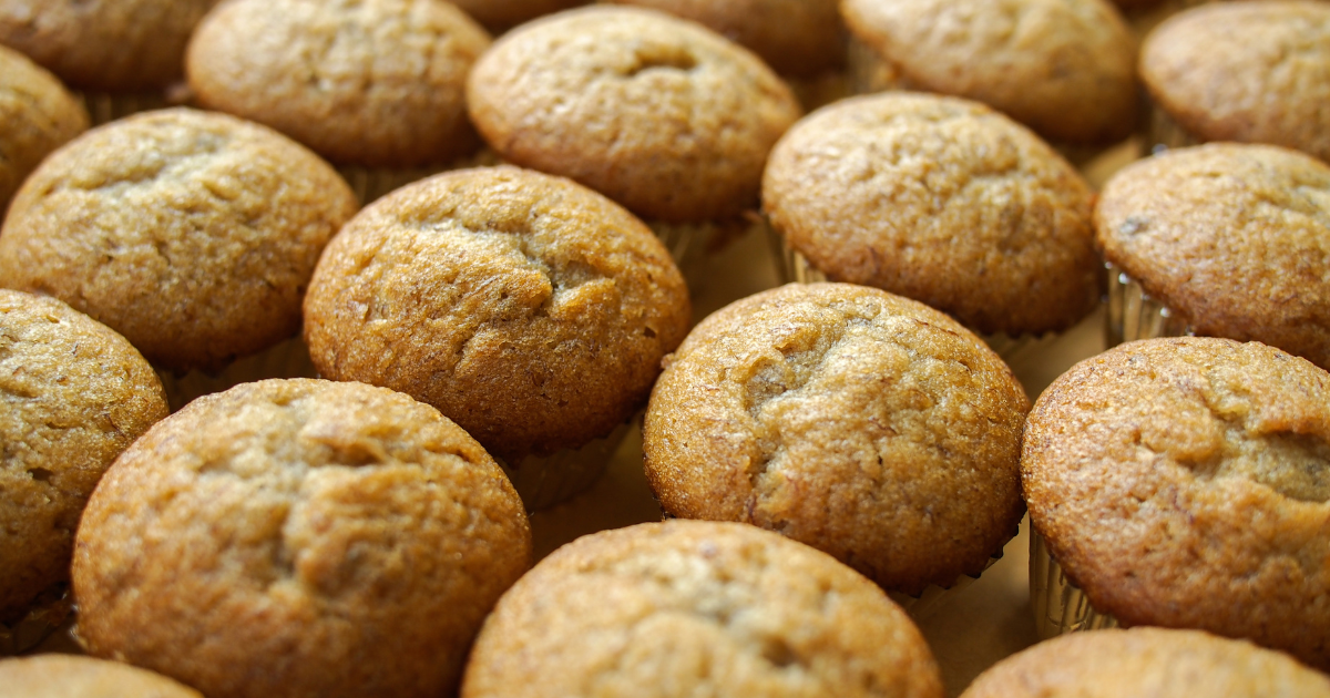 Bolinho de banana rápido e nutritivo