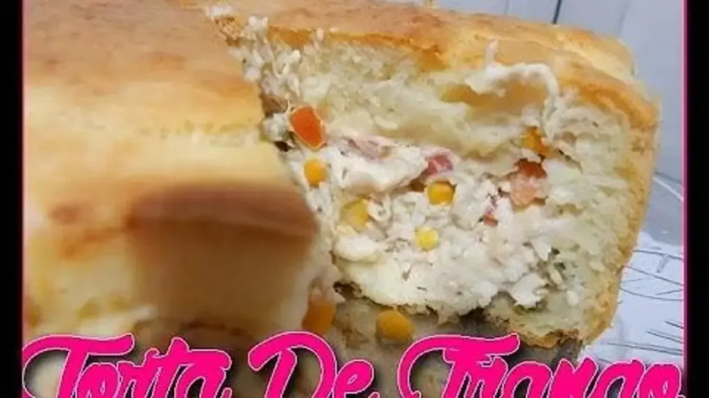 Torta de Frango Cremosa: Aprendi a Preparar Essa Delícia de Forma Simples