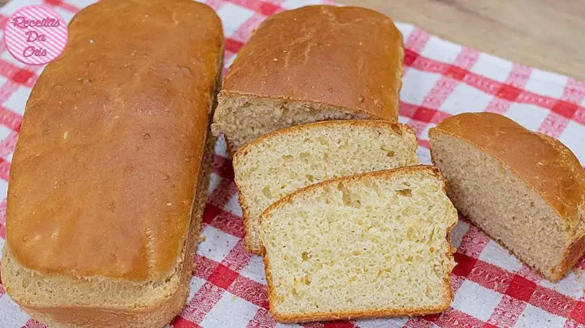 Pão Caseiro: Aprendi a Fazer a Receita Mais Fácil do Mundo e Sem Sovar