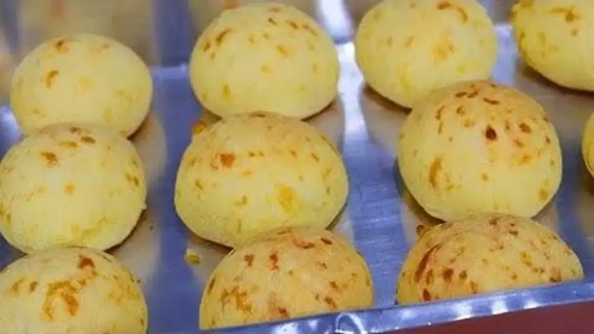 Receita de Pão de Queijo Crocante e Macio por Fora e por Dentro para Você Fazer