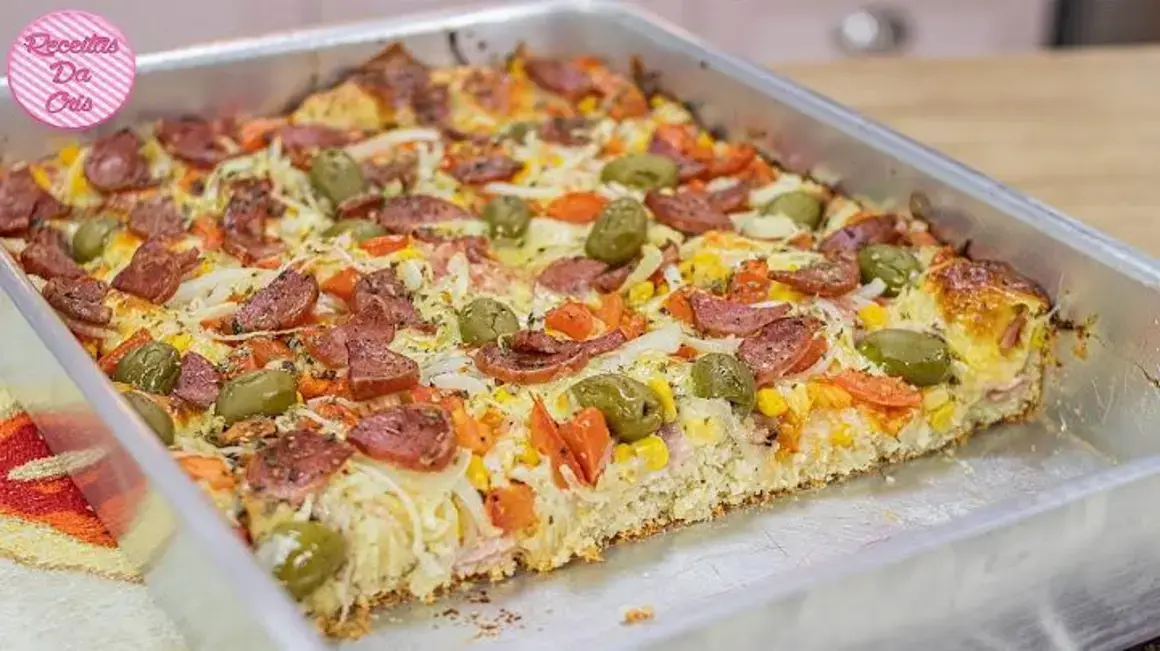 Receita de Pizza com Massa Mole de Pão Caseiro: Fácil e Sem Sova para Você