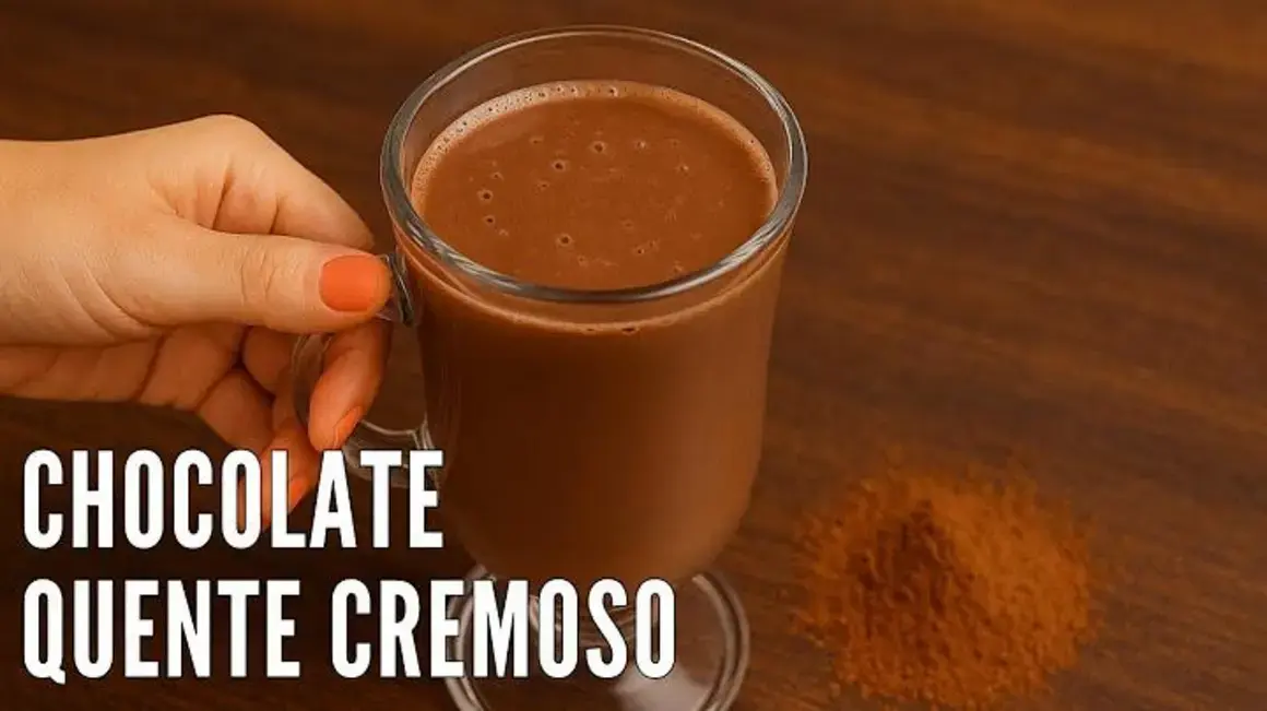 Receita de Chocolate Quente Cremoso: Aprenda a Fazer a Melhor Versão em Casa